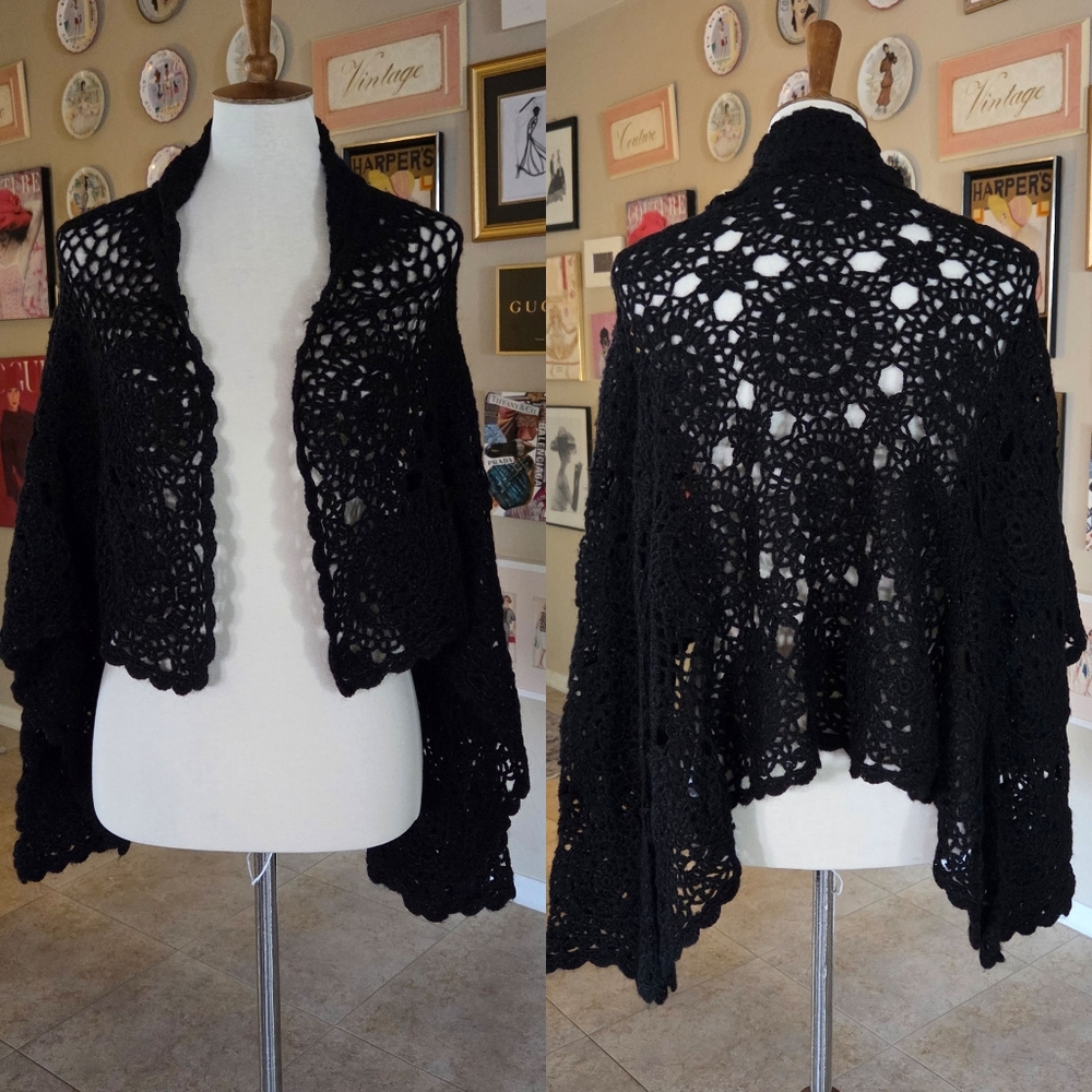 bebe Y2K Black Shimmer‎ High Low Flare Sleeve Cardigan